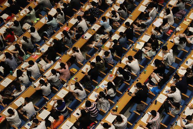 多所名校官宣不再招收学术学位硕士研究生 专家：系我国对研究型人才培养方