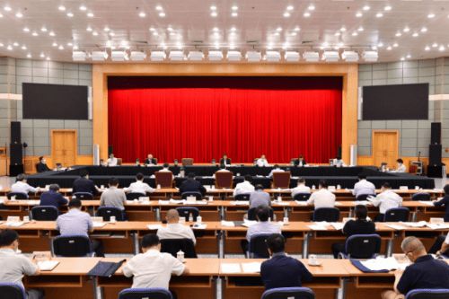 国家发改委：“三农”工作的重心转移到全面推进乡村振兴上