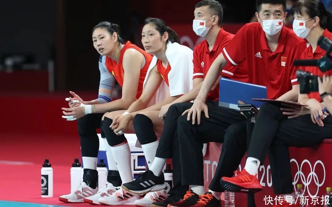 中国女排奥运首战失利，郎平谈朱婷状态：手腕有伤，完全发不上力
