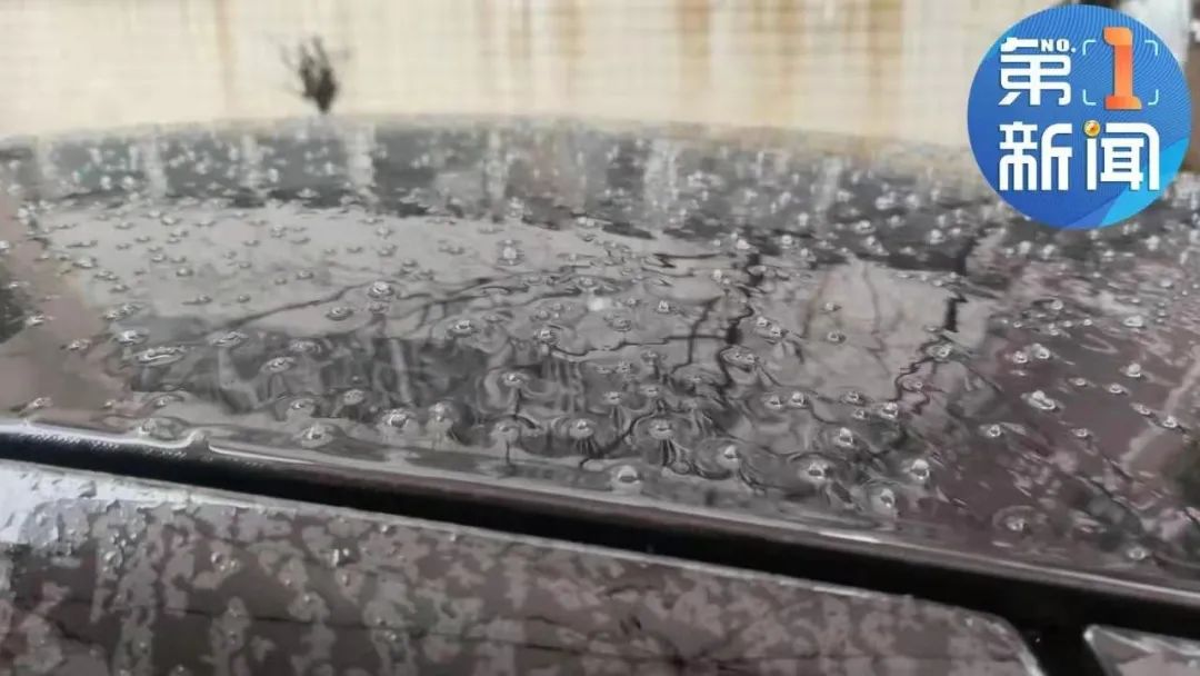 陕西多地断崖式降温局地降雪 持续降雨致大荔23.9万人受灾