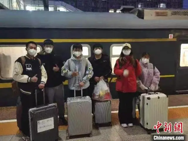 内蒙古工业大学首批455名学生有序分流返乡