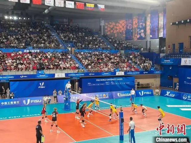 （成都大运纪事）成都大运会中国女排3:1战胜德国女排 取得“开门红”